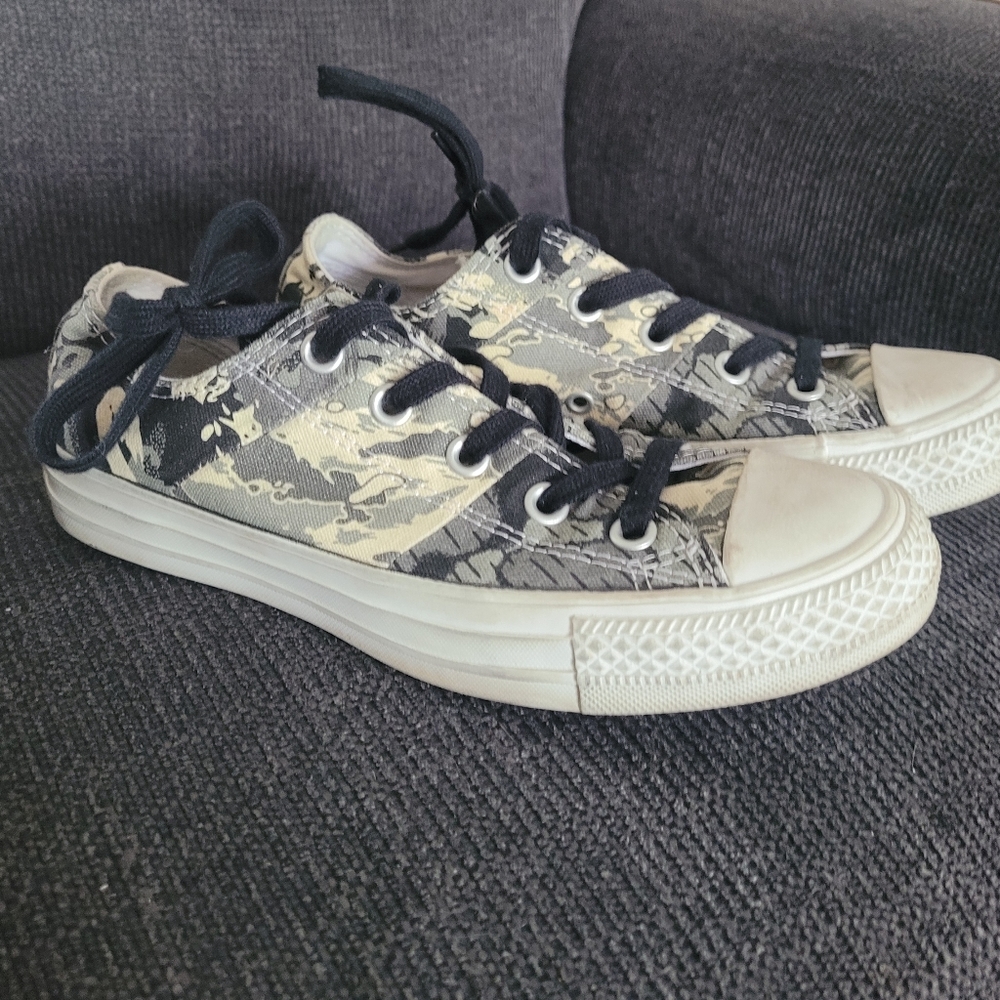 Womens Camo Converse